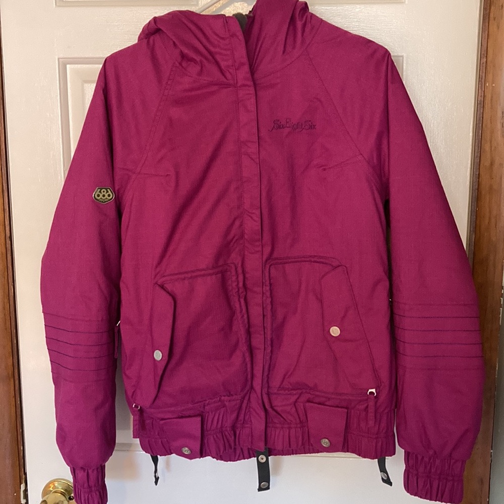 SOLD 686 Mannual women’s snowboard jacket LIKE NEW